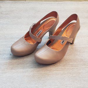 Tsubo Acrea Mary Jane Slingback Tan Leather Pumps
